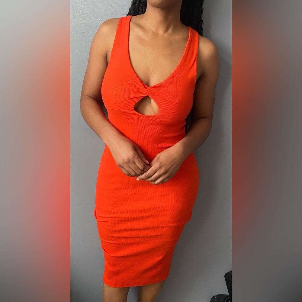 Solid Ribbed Midi Dress